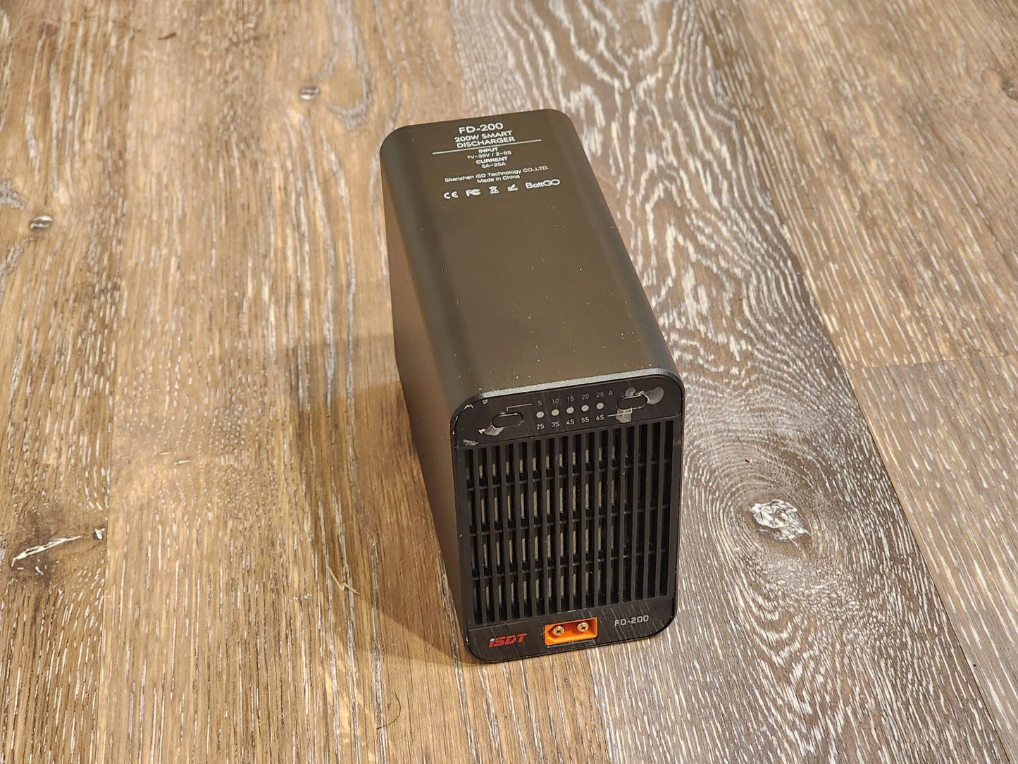 ISDT FD200 - 200W Smart Discharger (Refurb)