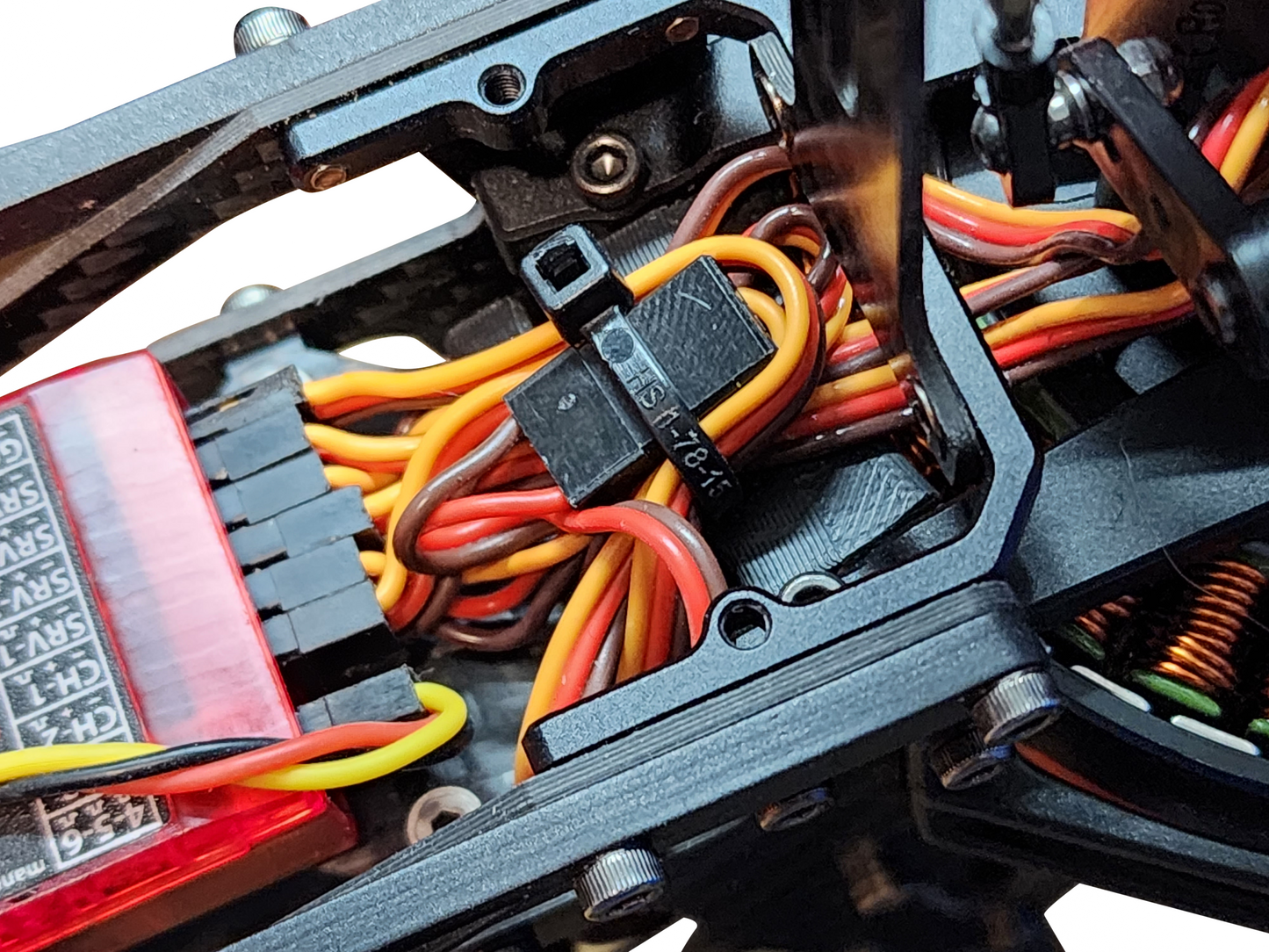 OMPHOBBY M4 Servo Wire Protector and Tie Point